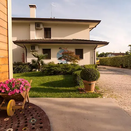 Accogliente Casa Vicino Venezia نوالي